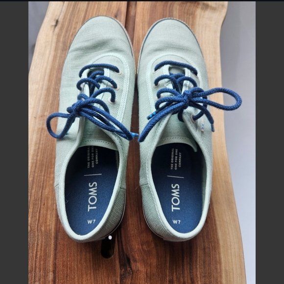 Tom's shoes - Picture 3 of 4